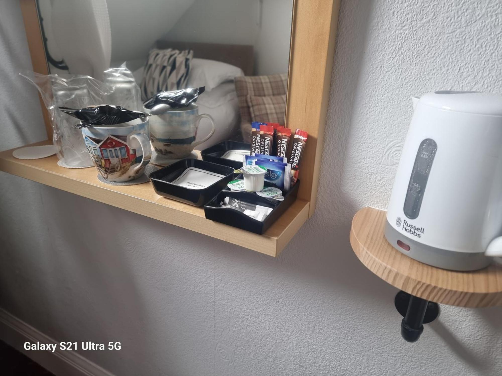 לארגס St Leonards Guest House מראה חיצוני תמונה