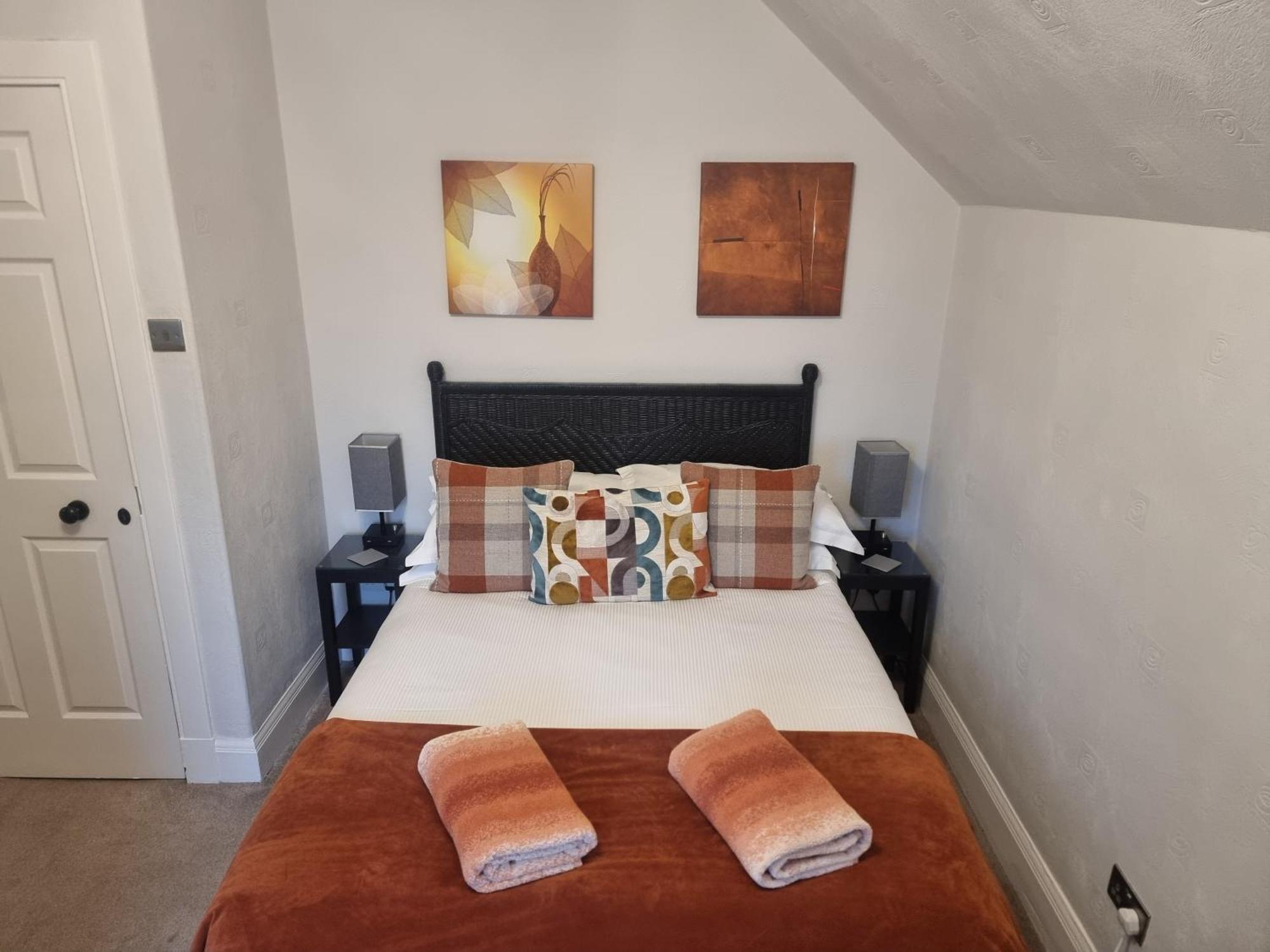 לארגס St Leonards Guest House מראה חיצוני תמונה